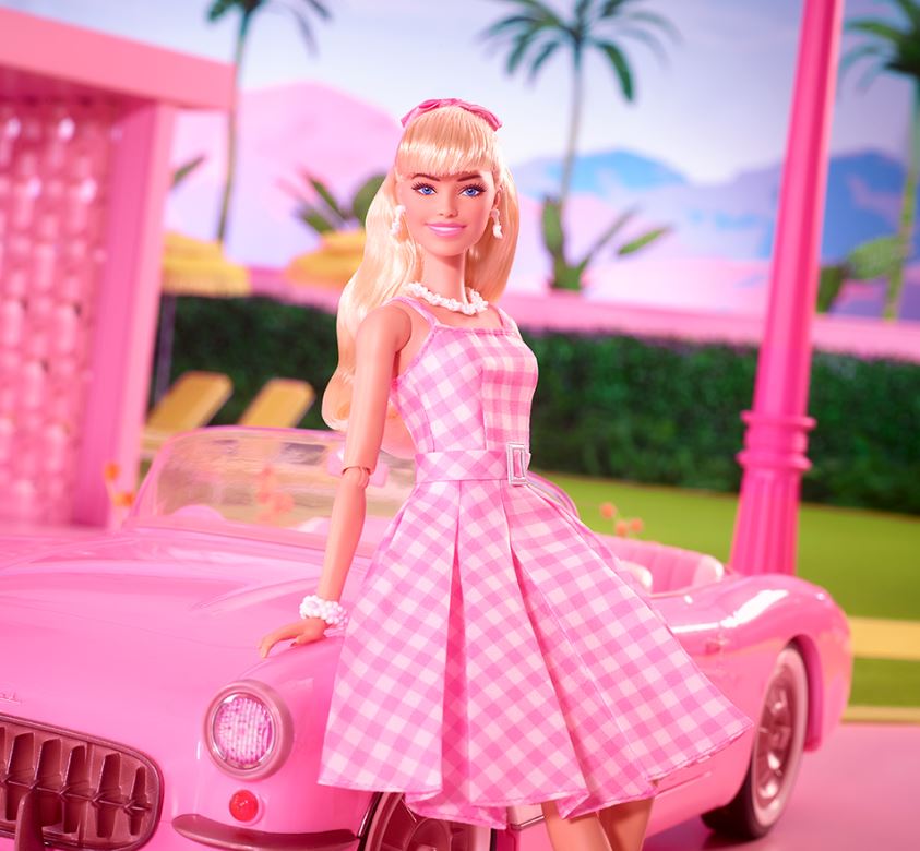 BARBIE LE FILM POUPEE BARBIE EN TENUE ICONIQUE POUPEES BARBIE ET FIGURINES Barbie et accessoires